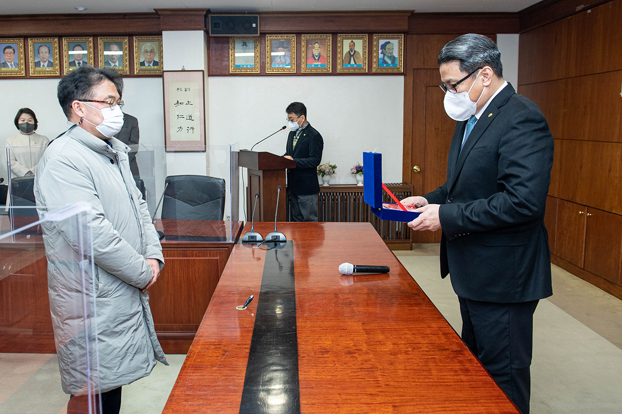 21학년도 2학기 수업평가 우수교원 선발 시상